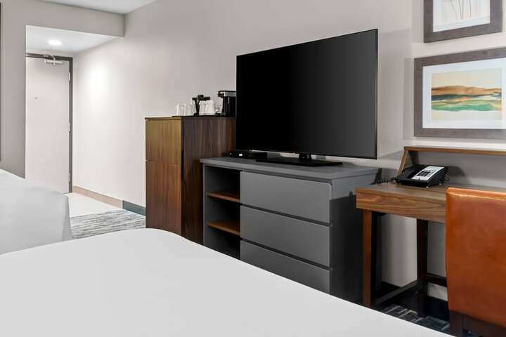 Room 10 of 49