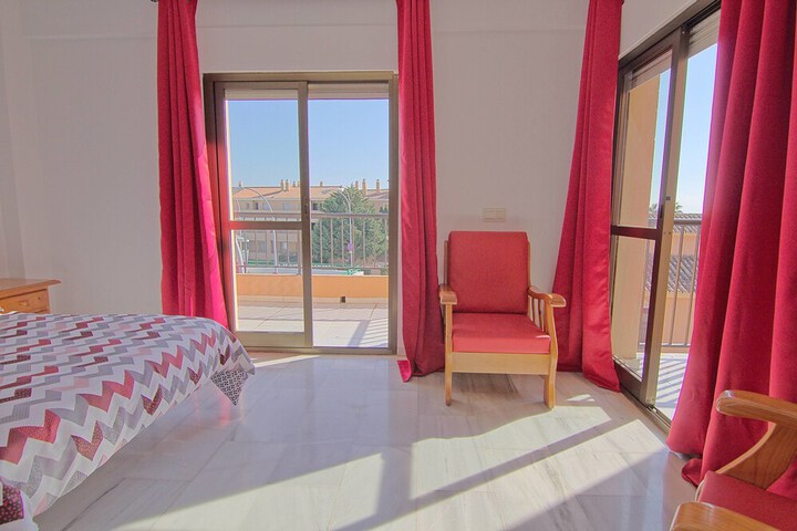 Room 4 of 22