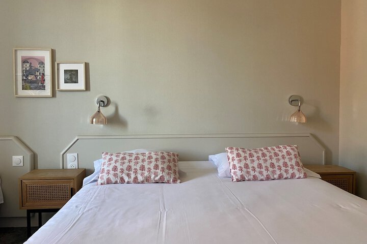 Room 18 of 94