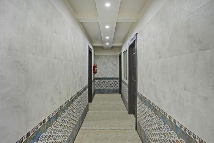 Hotel Interior 4 of 25