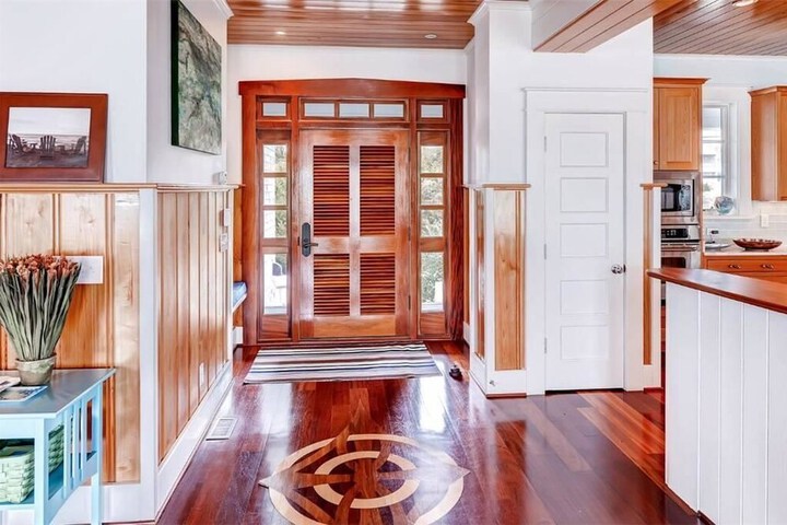 Room 2 of 20