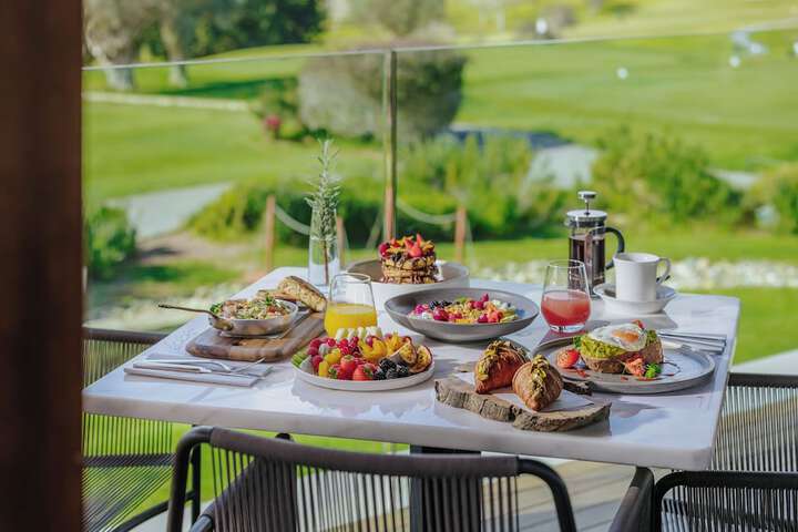 Breakfast/Coffee Service 108 of 127