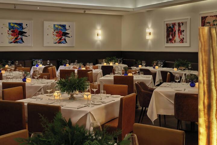 Dining 144 of 194