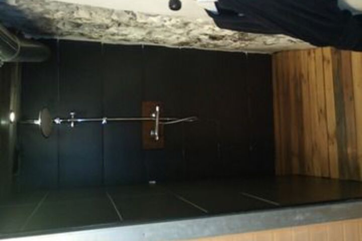 Room 9 of 24