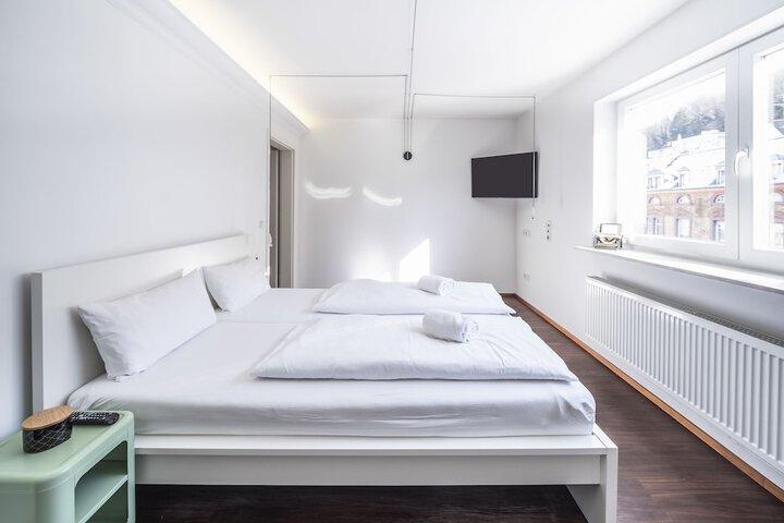 Room 48 of 61