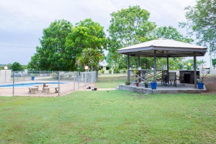 Property Grounds 31 of 41