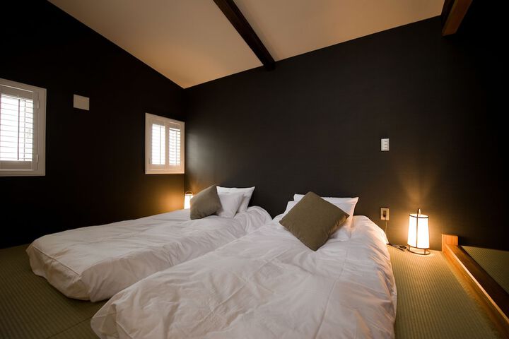 Room 7 of 37