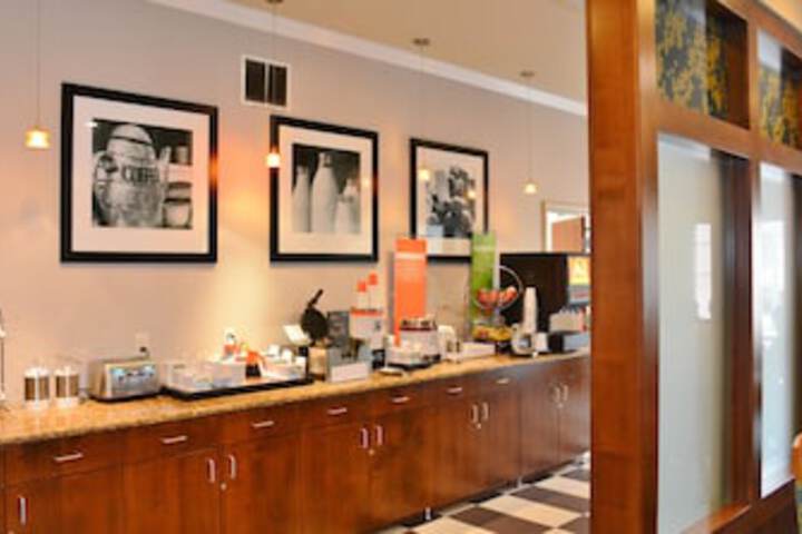 Breakfast area