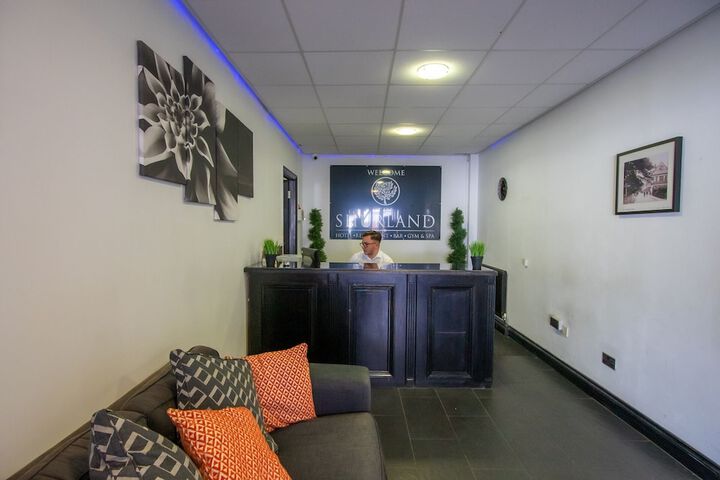 Guest Lobby