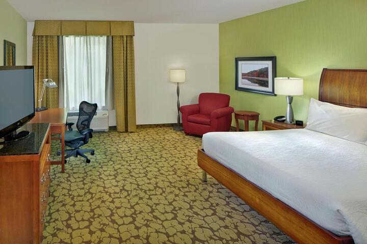 2 Double Beds (11 of 12)
