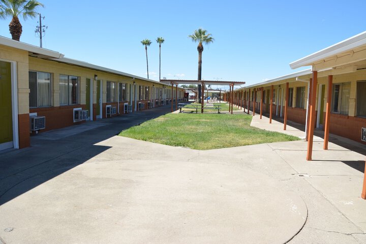 Hotel Entry