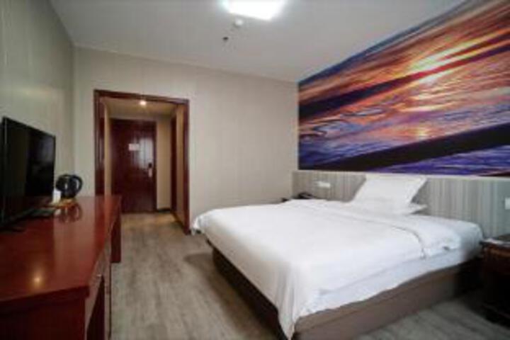 Room 20 of 20