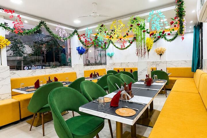 Dining 9 of 11