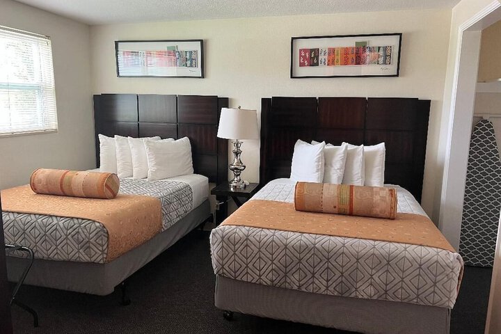 Room 27 of 51