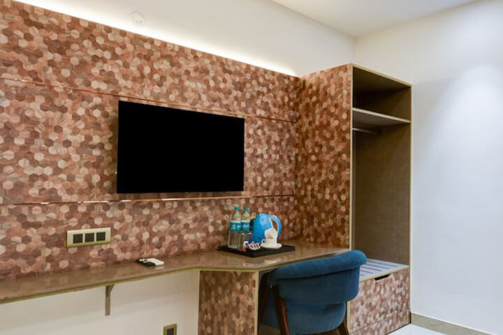 Room 32 of 52