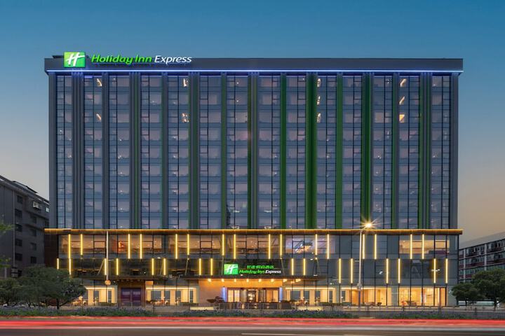 Hotel 96 of 102