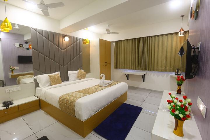 Room 28 of 68