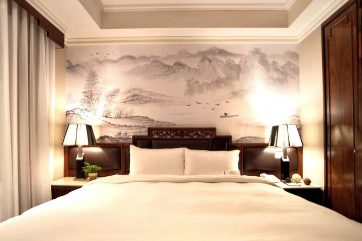 Room 7 of 82
