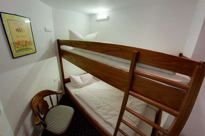 Room 15 of 58