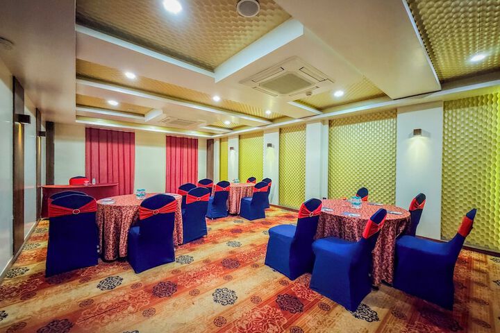 Ballroom/Hall 42 of 48