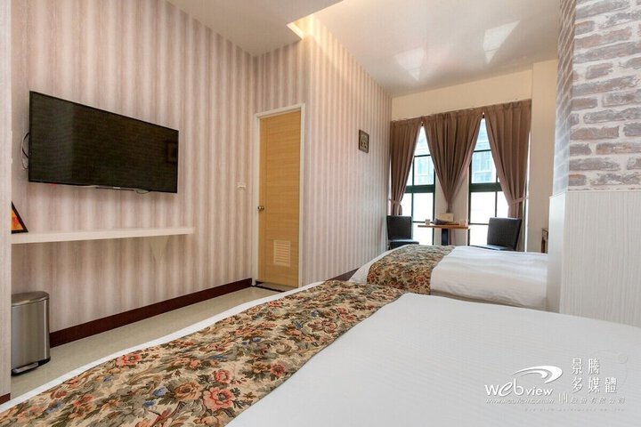 Room 11 of 47