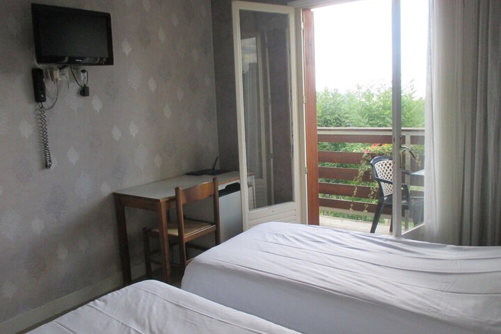 Room 7 of 31