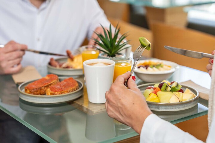 Breakfast/Coffee Service 27 of 65