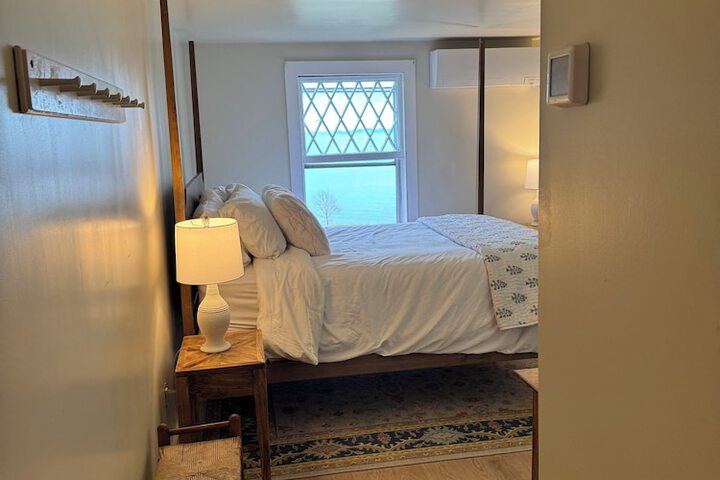 Room 49 of 182