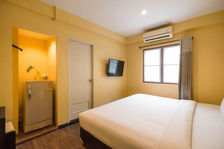 Room 25 of 44