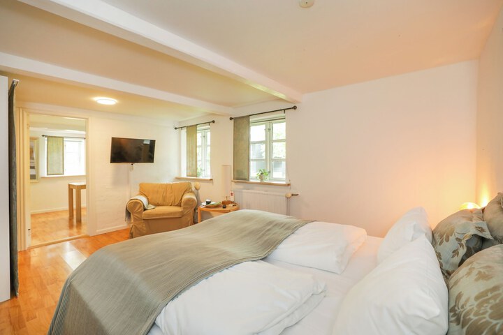 Room 15 of 49