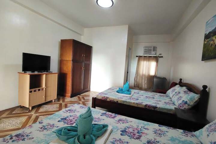 Room 28 of 120