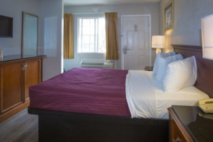 Room 5 of 22
