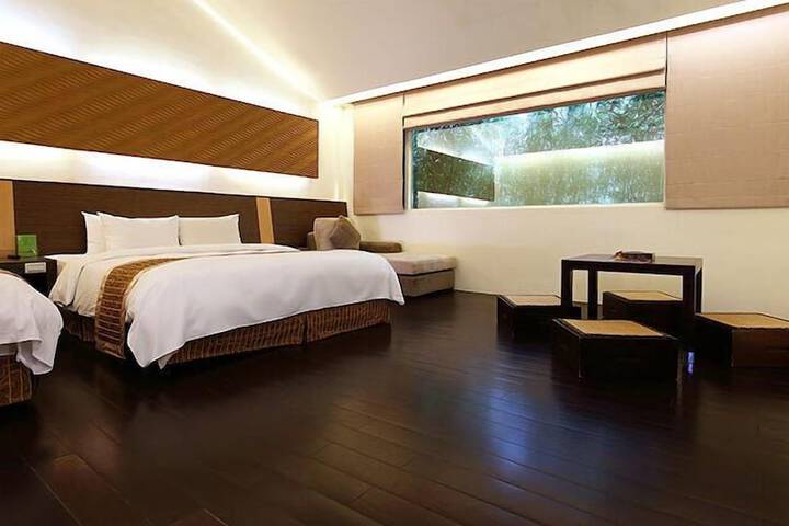 Room 19 of 62
