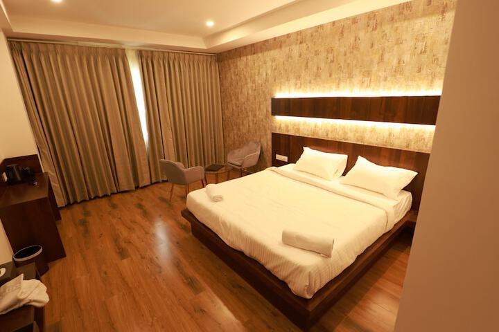 Room 9 of 22