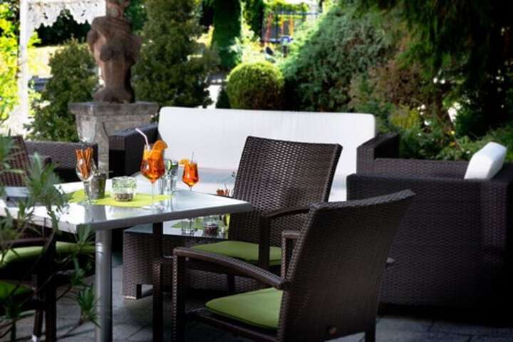 Terrace/Patio 29 of 33