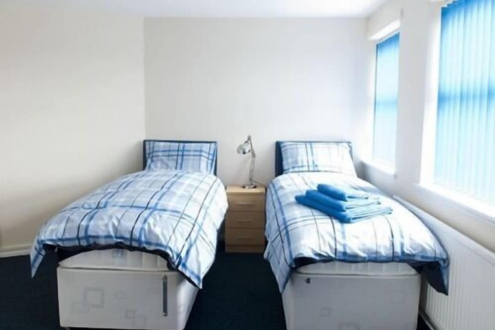 Room 12 of 19