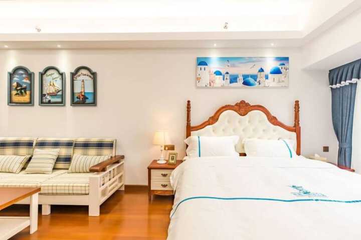 Room 4 of 27