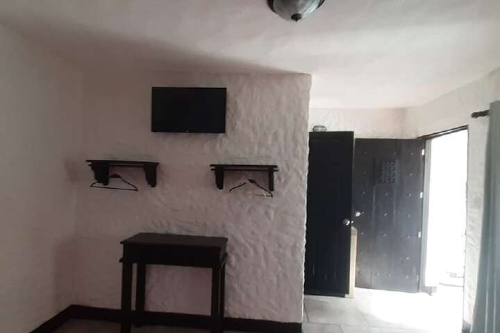 Room 10 of 62