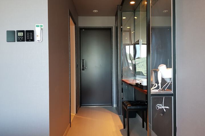 Room 19 of 69