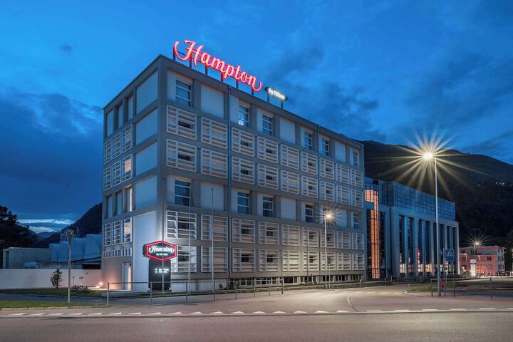 Hampton by Hilton Locarno in Losone