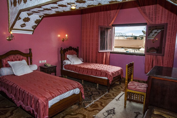Room 11 of 28