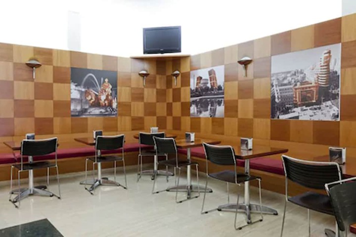 Dining Photos