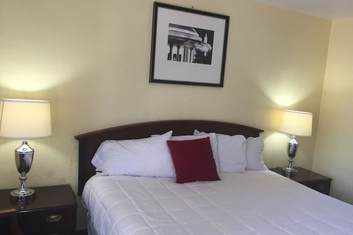 Room 8 of 24