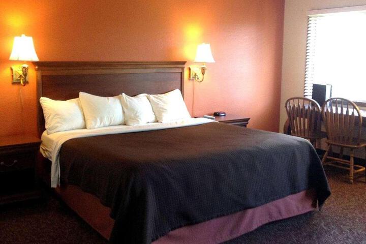 2 Double Beds (2 of 3)