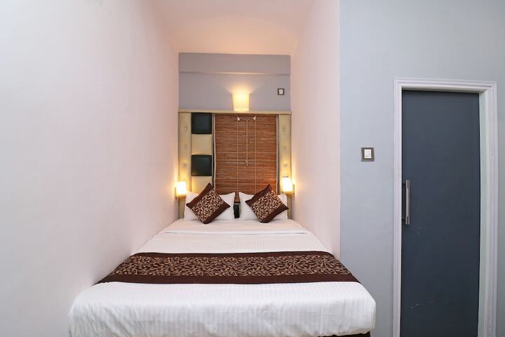Room 12 of 20