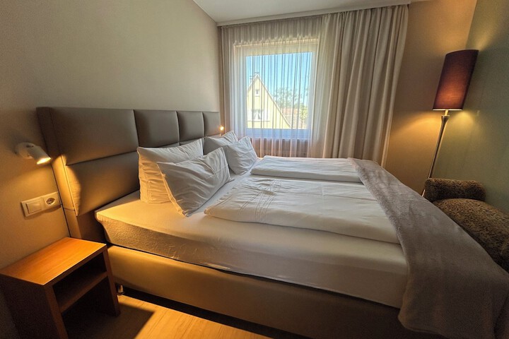 Room 28 of 51