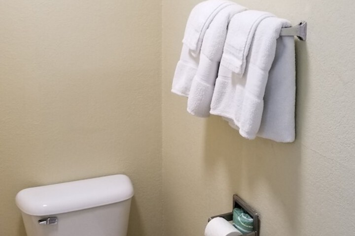 Room 8 of 15