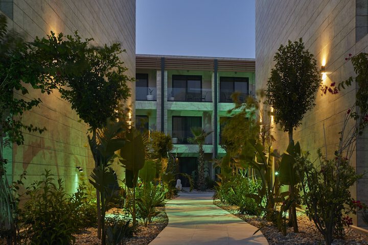 Hotel 86 of 92