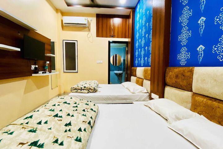 Room 27 of 42