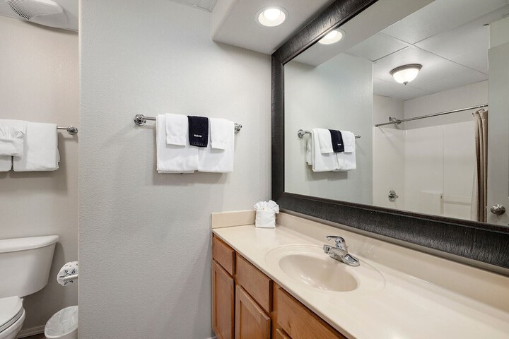 Room 138 of 220